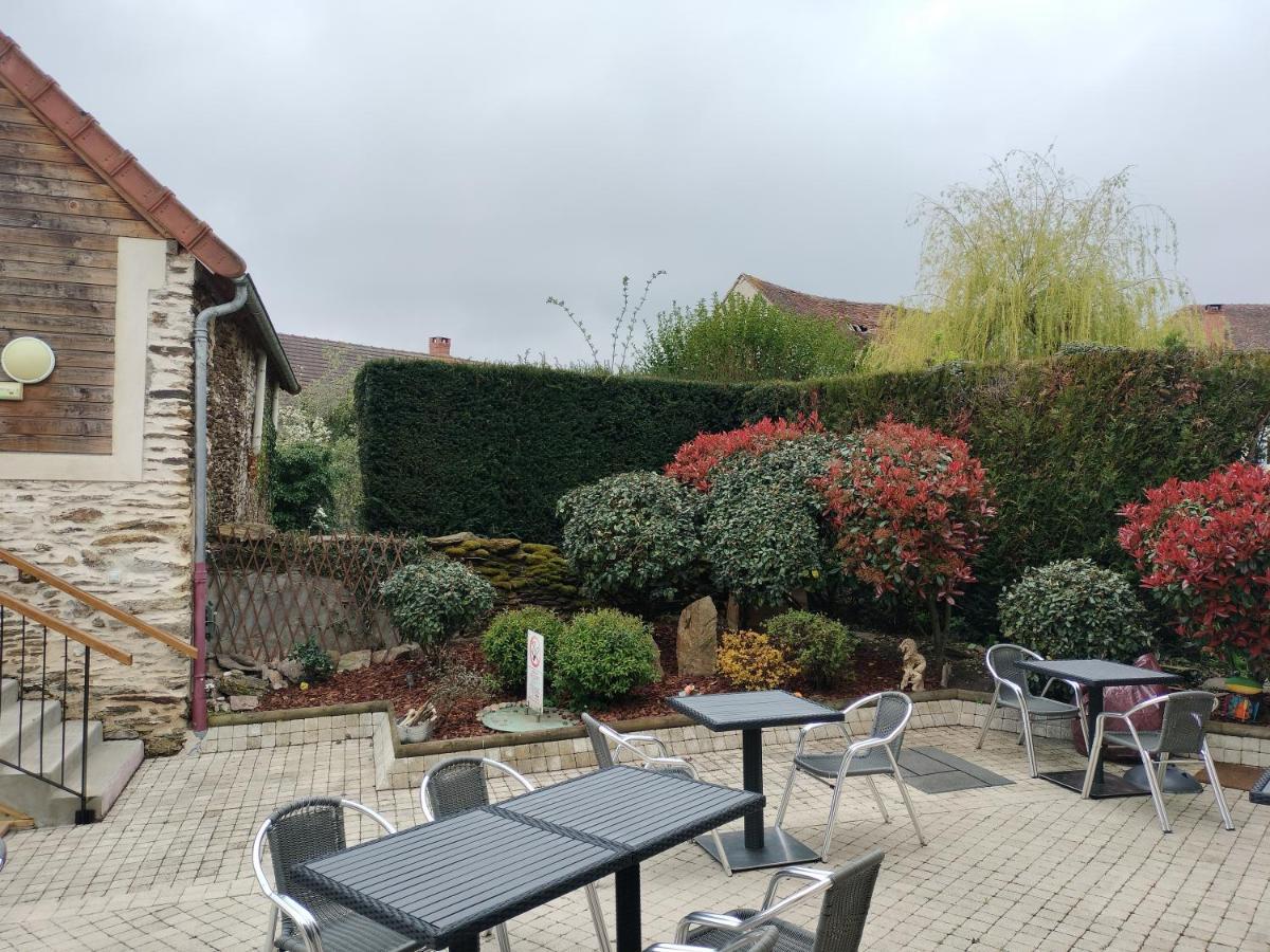 Auberge Des Colettes Coutansouze Extérieur photo